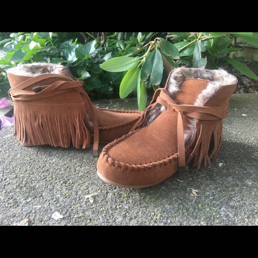NEW Leather & Fur Lined Moccasin Booties Sz.6